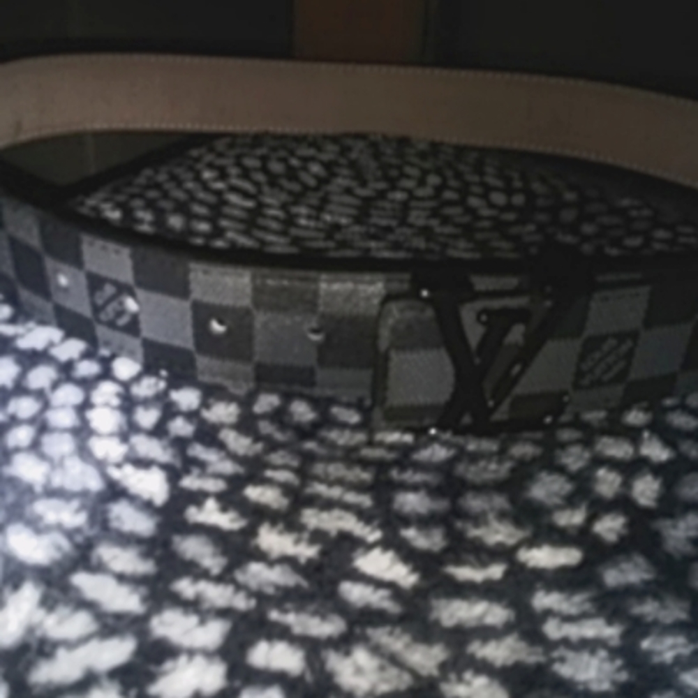 black Louis Vuitton belt